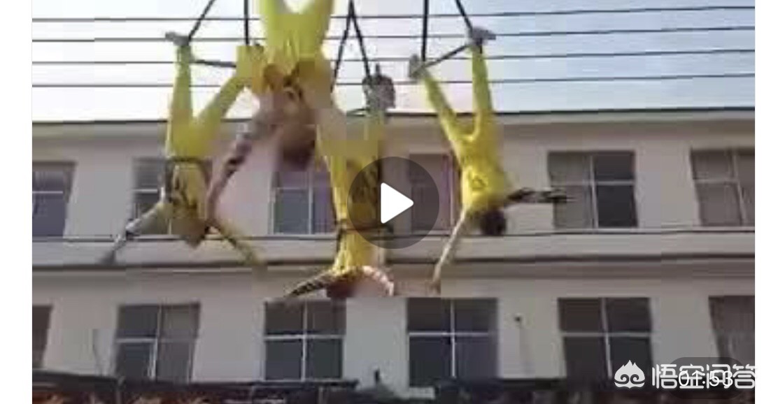 演员捡手机8楼坠亡