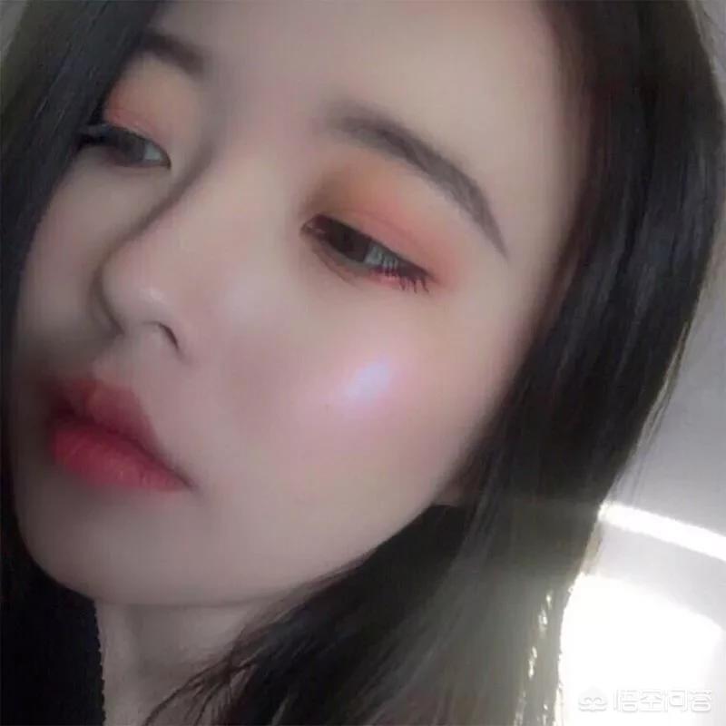 美妆博主平价好物分享
