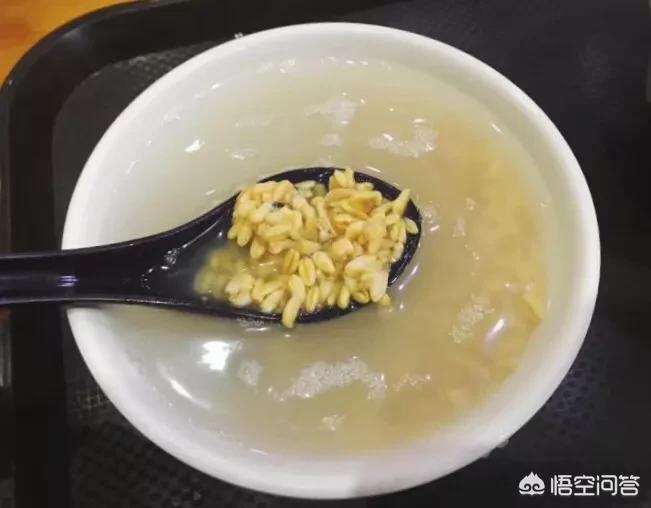 兰州除了牛肉面，牛奶鸡蛋醪糟，酿皮这些外还有什么好吃的，那些餐馆做的最好吃？