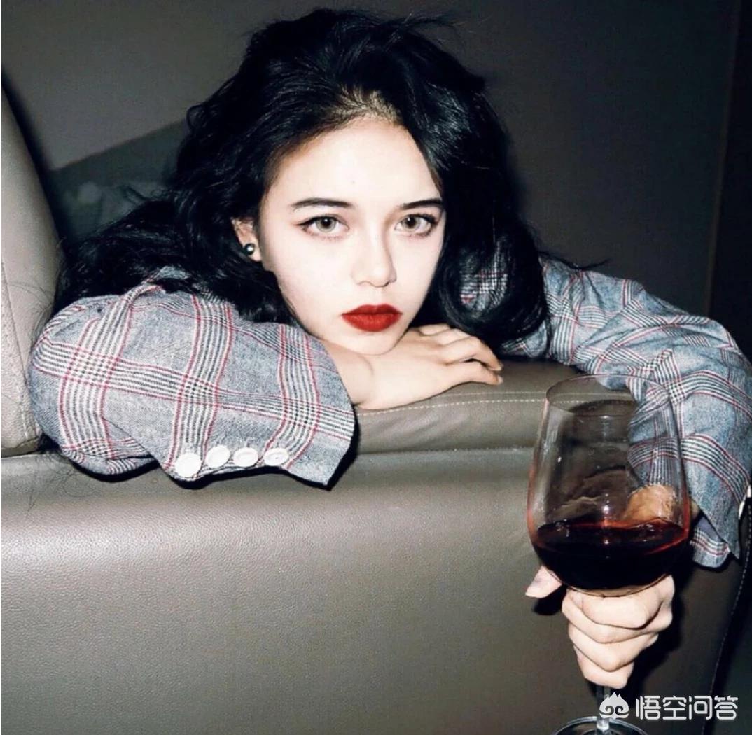 美妆好物博主
