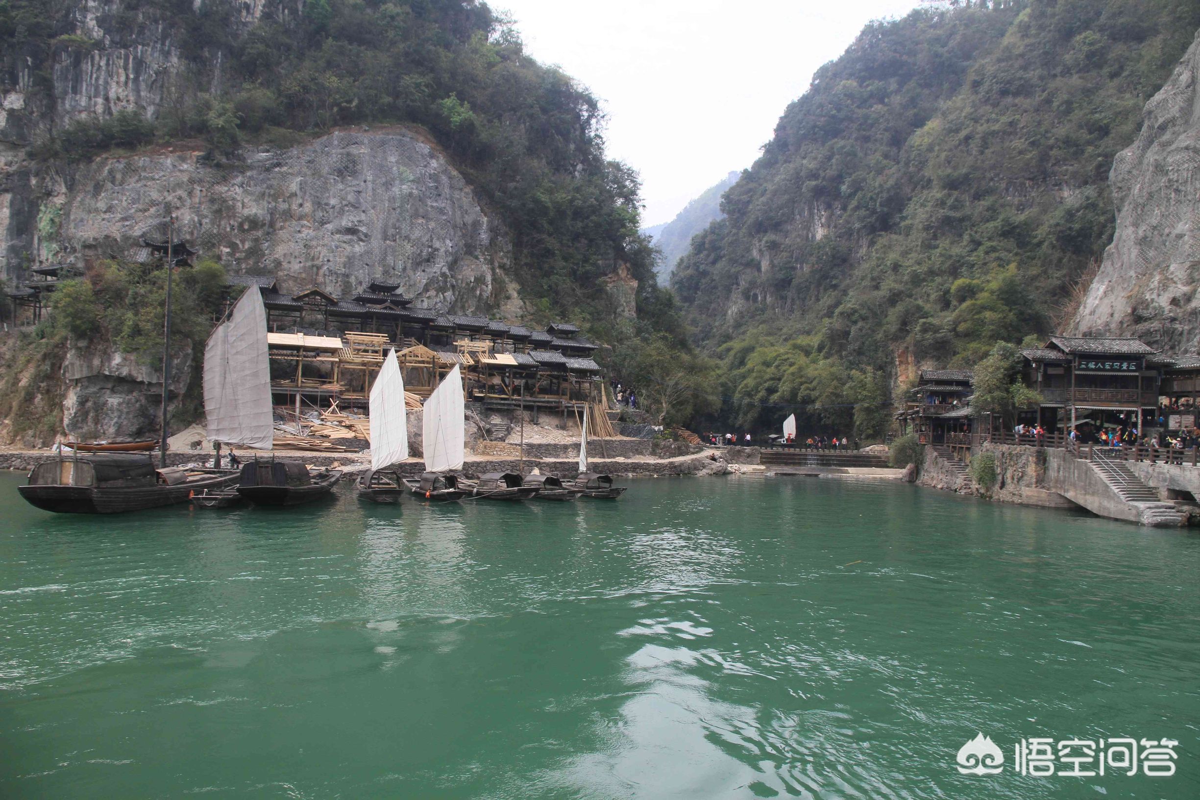 洛阳重庆哪个好玩的地方 洛阳重庆哪个好玩的地方