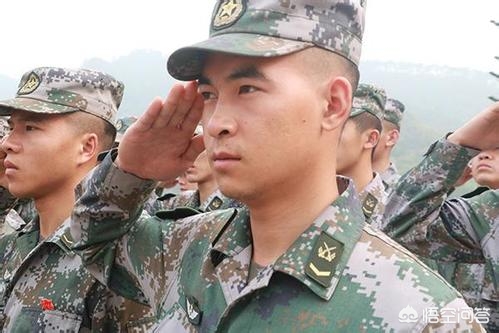 一等功爷爷送孙报到（那个为保护战友而负伤的杜富国现在怎么样了？）