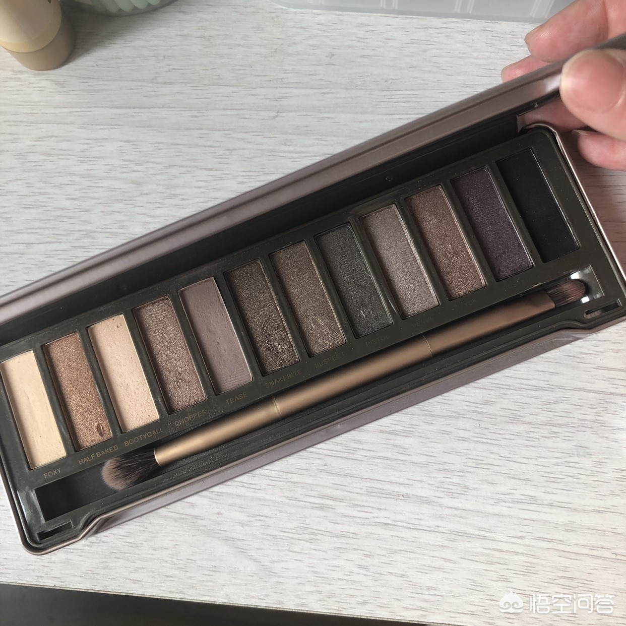好物分享美妆博主眼影盘
