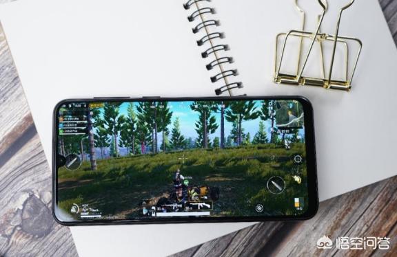 vivo和荣耀哪款手机玩游戏不卡?为什么? vivo和荣耀哪款手机玩游戏不卡?为什么?