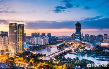 为什么有钱人都住杭州市