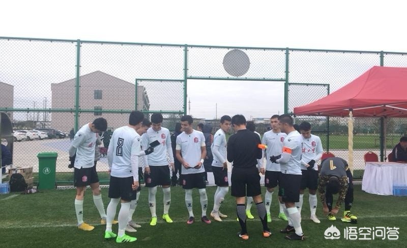 U23联赛5轮过后,降级中乙的新疆雪豹纳欢力压州恒大和江苏苏宁,排B组第2,你怎么看? U23联赛5轮过后,降级中乙的新疆雪豹纳欢力压州恒大和江苏苏宁,排B组第2,你怎么看?