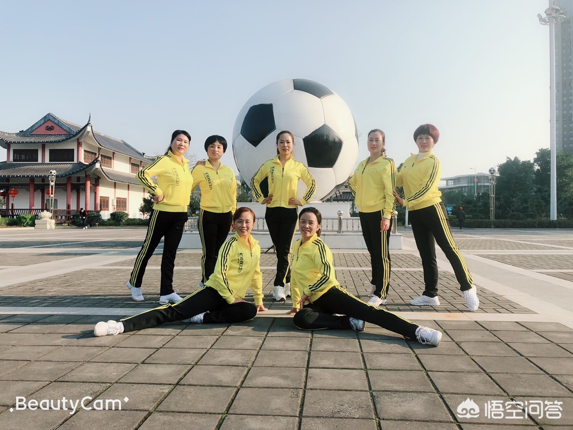 [广场舞图片]最火最简单广场舞有哪些？