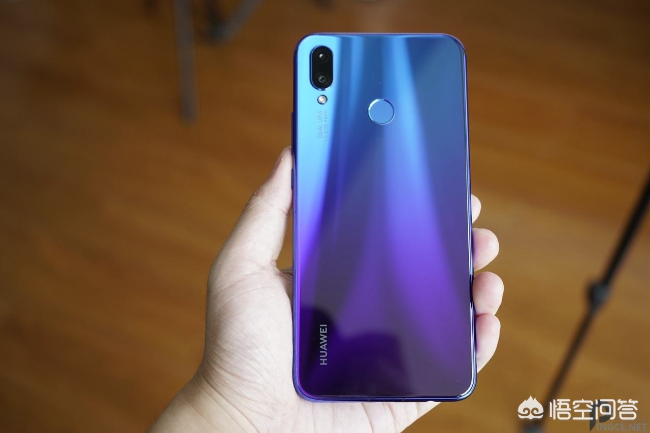 [3000元手机]3000多的手机贵吗？