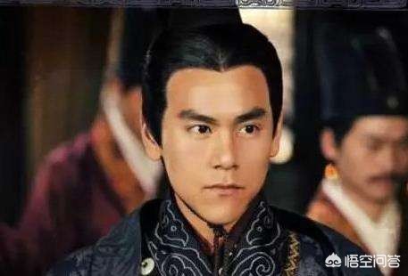男生化眉毛化妆技巧
