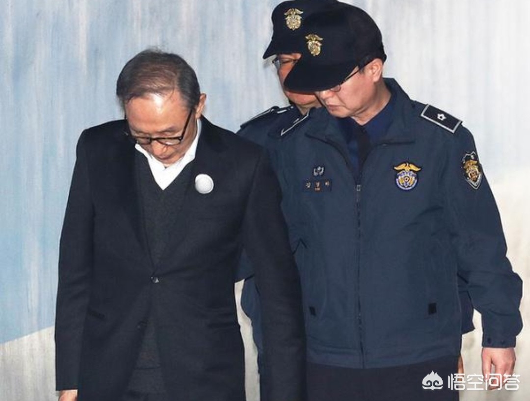 春节将至，朴槿惠和李明博最近的情况怎么样？：朴槿惠与李明博再会