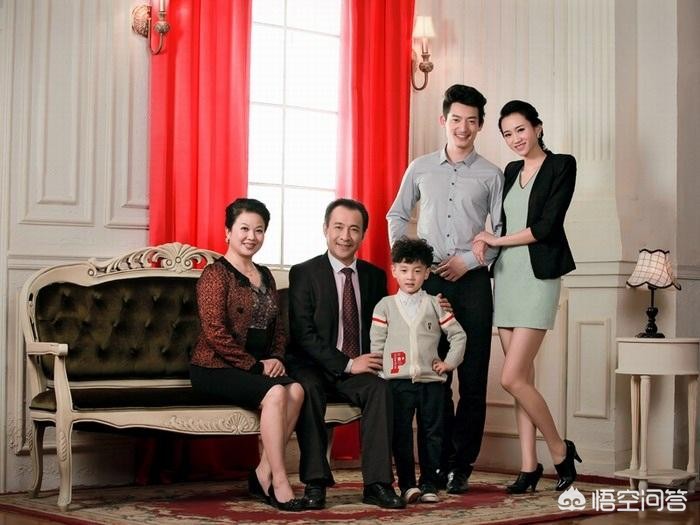 [照片全家福]过年的时候有多少家庭喜欢拍全家福照片？拍全家福对于中国人来说有着什么意义？