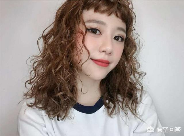泡面头教程化妆技巧
