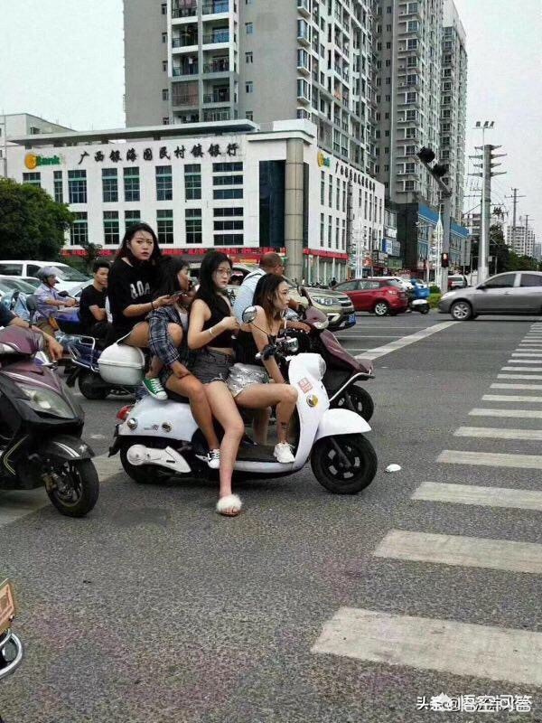 外国博主介绍汽车品牌视频,外国博主介绍汽车品牌视频大全