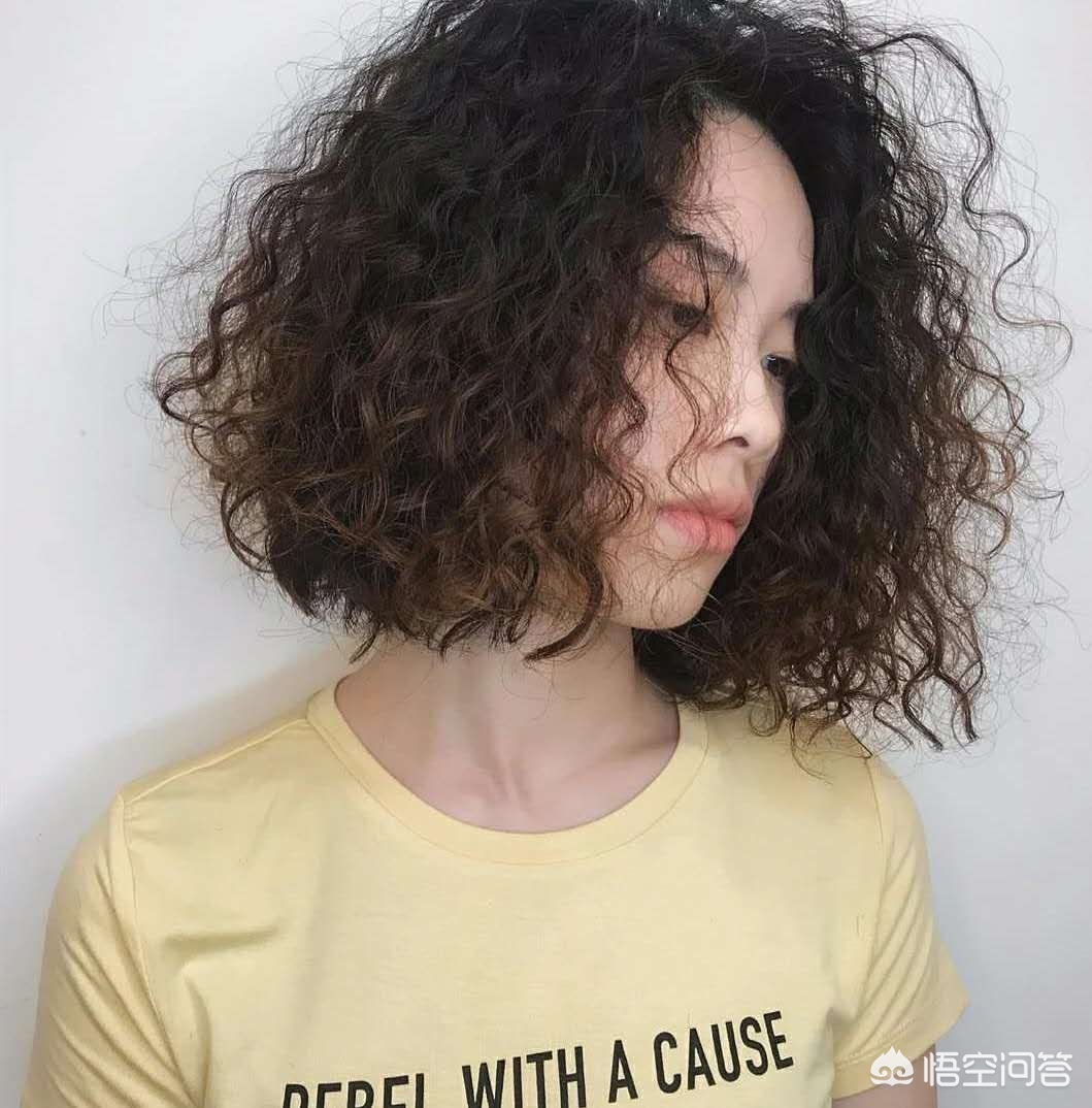 泡面头教程化妆技巧
