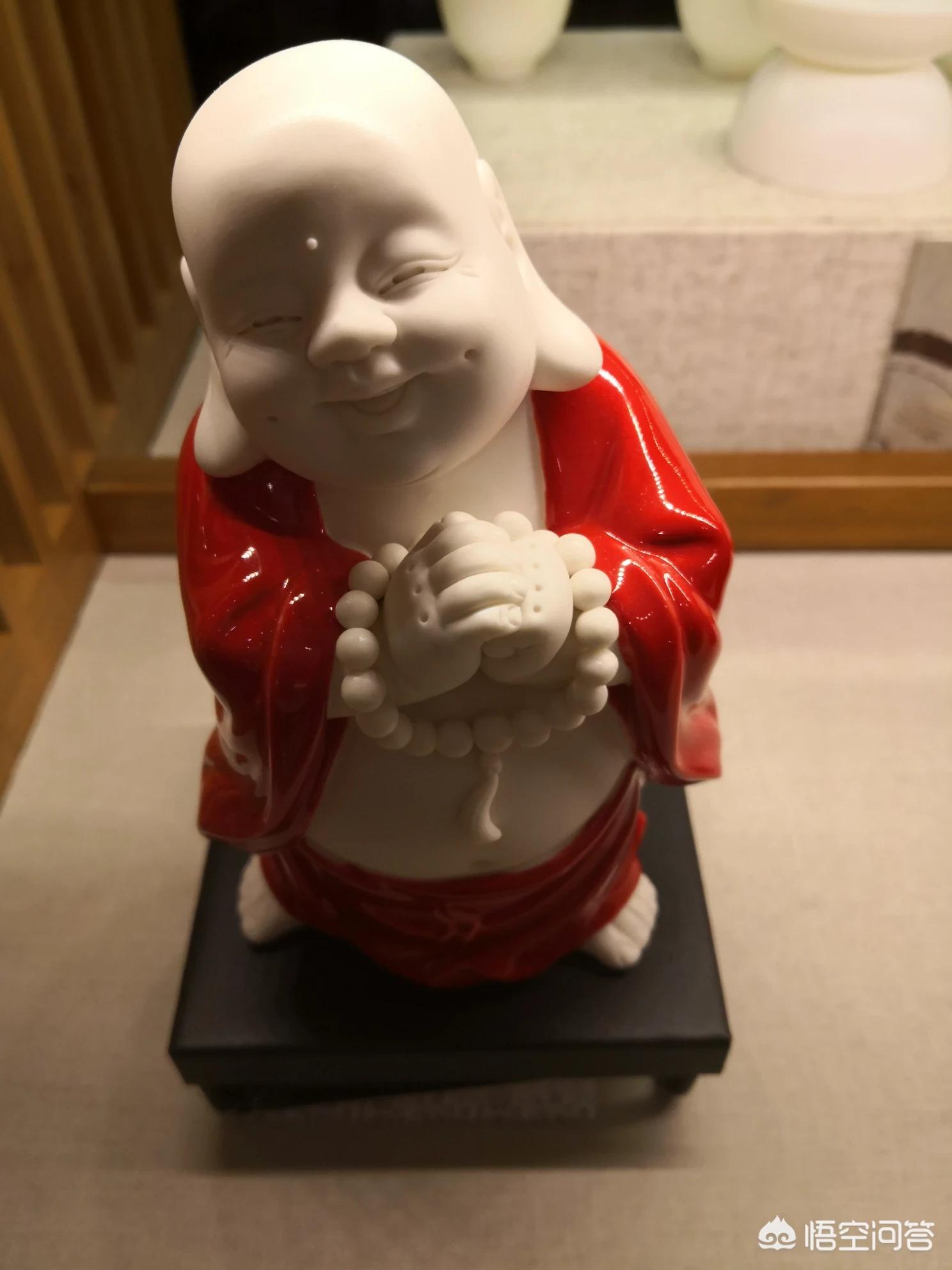 中国孕妇泰国离奇坠崖案告破，原是丈夫赌博欠巨债企图谋杀夺千万财产，你怎么看？：孕妇坠崖案将开庭