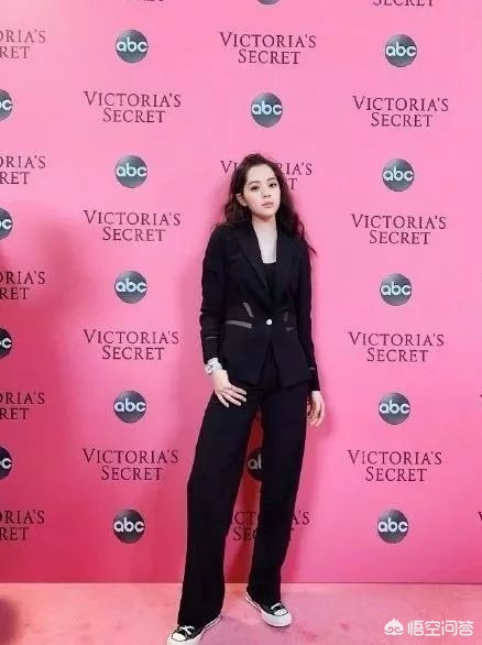 美妆博主娜娜子好物分享
