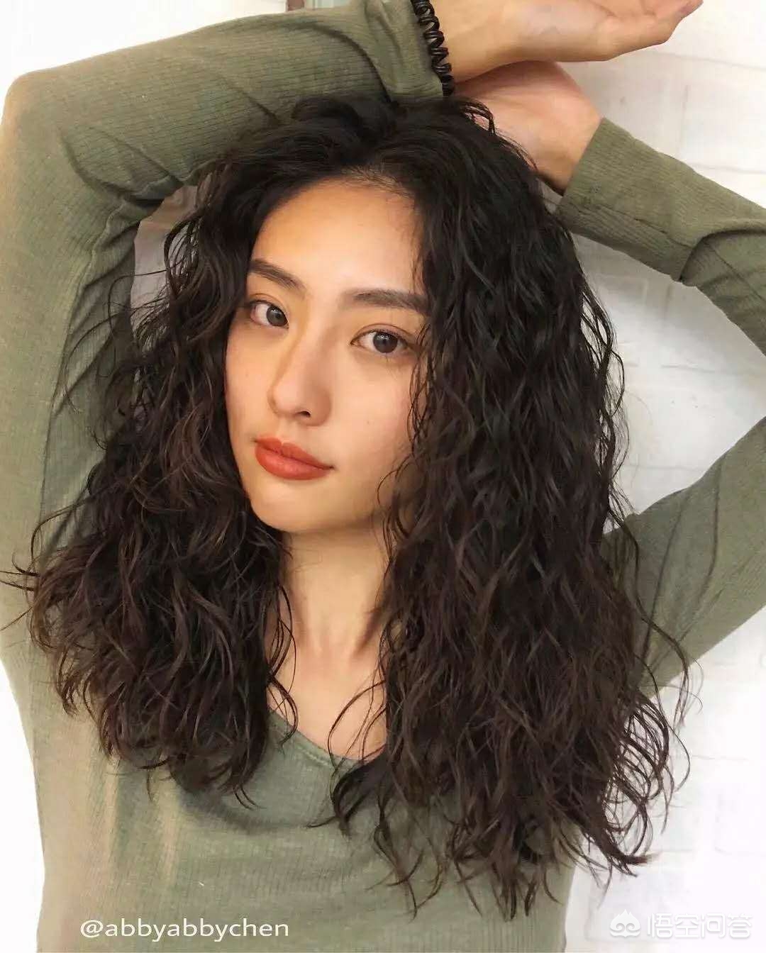 泡面头教程化妆技巧

