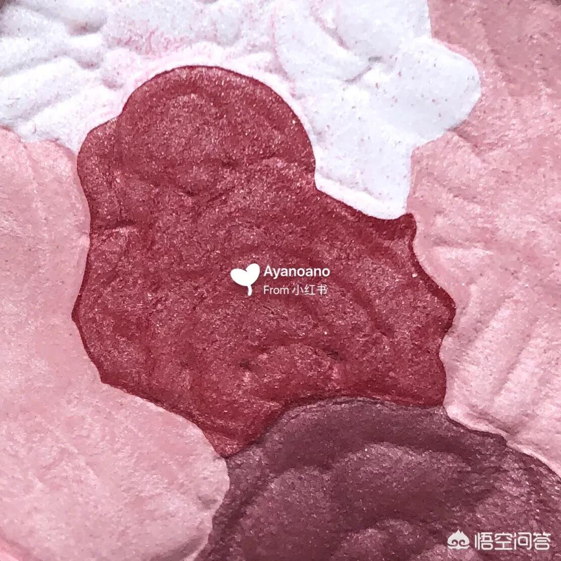 美妆好物推荐腮红图片
