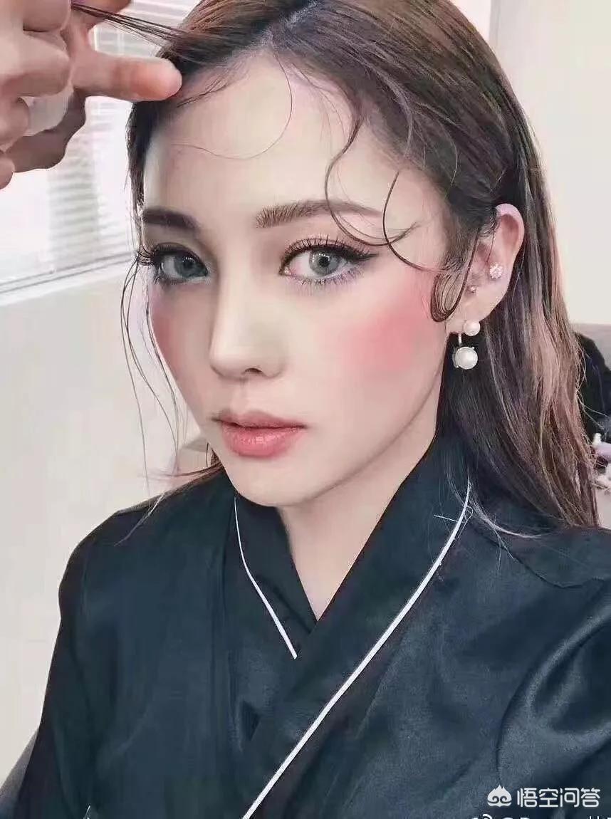 信心旅行必备化妆技巧
