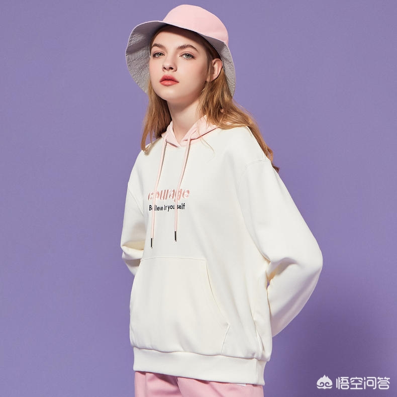 女士运动服装,平时喜欢运动休闲风,有哪些穿搭图片可以参考吗?