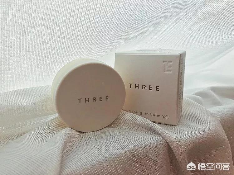 化妆学校的化妆技巧
