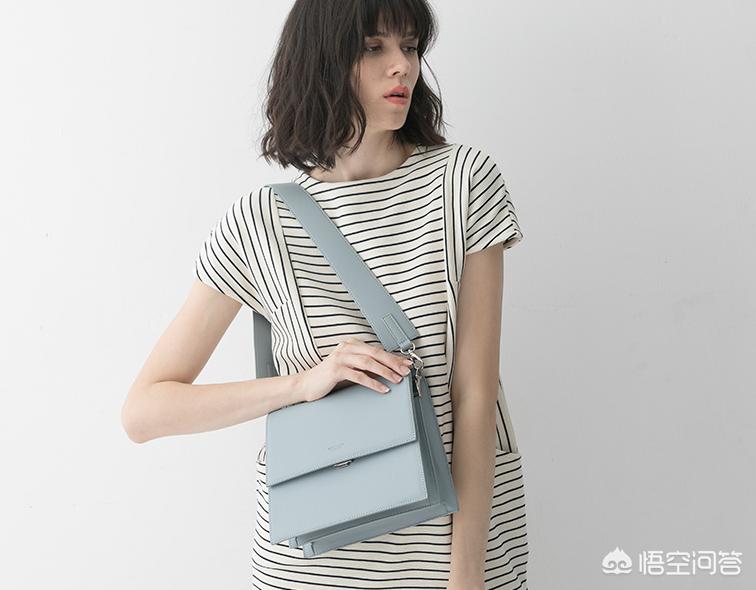 美妆博主推荐平价好物女
