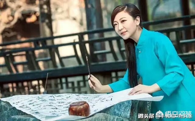 女子适合什么草书字体写法