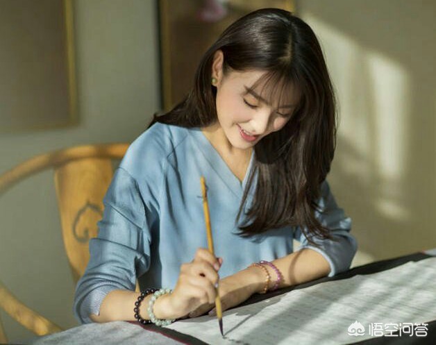 女子适合什么草书字体写法