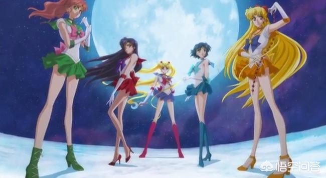 推荐点好看的日本动漫（女生看的，最好是变身的，简单介绍一下）？