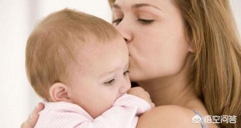 操嘴（如何判断宝宝是否胀气，如何处理？）