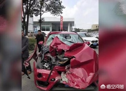 宝马车主被