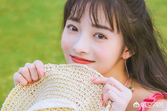 女明星运动装搭配,乔欣陈瑶唐嫣都是高个子女明星,身高170+如何穿搭?