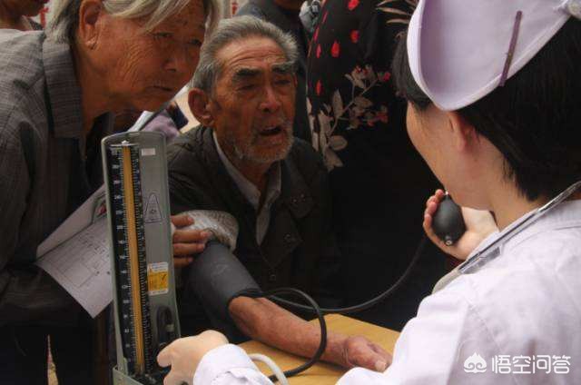 南京6旬老汉陷百万大奖骗局，家人苦劝他仍坚信没被骗, 你怎么看？：被骗百万卖家里3套房 