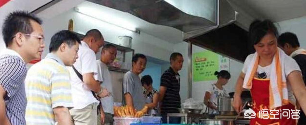 你觉得桂林最近几年兴起的杀猪佬煮粉、冬瓜汤粉好吃吗? 你觉得桂林最近几年兴起的杀猪佬煮粉、冬瓜汤粉好吃吗?