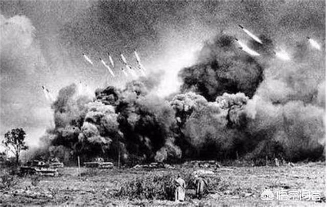 [日本签署投降书画面]1945年几月几号日本签下投降书？
