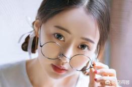 女孩子给你发一些游戏娱乐的链接，叫你一起玩，她们是不是托？