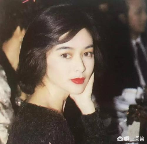美妆好物发型
