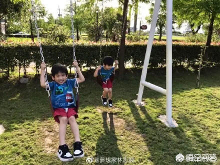 双胞胎美妆好物姐妹
