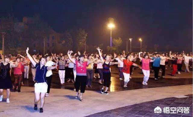[广场舞图片]最火最简单广场舞有哪些？