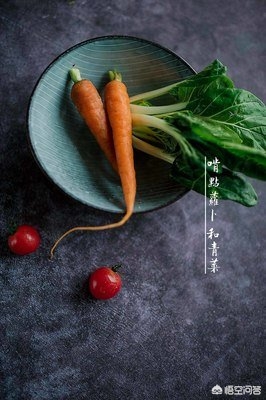  40岁的法国总统马克龙带64岁老妻能相爱到永远吗？：马克龙证妻子是女性