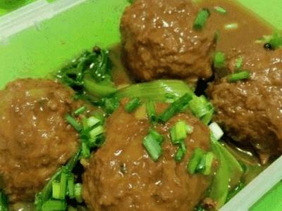 红烧四喜丸子红烧四喜丸子的家常做法