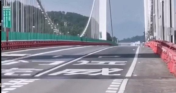 大桥绳索断裂致7死（跨海大桥主缆绳子是怎么拉上去？）