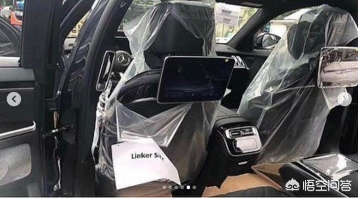 奔驰新款轿车