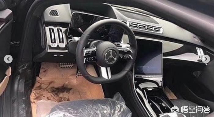 奔驰新款轿车