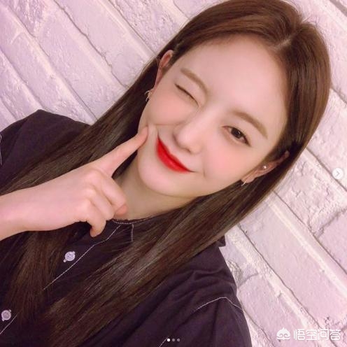 化妆技巧美女
