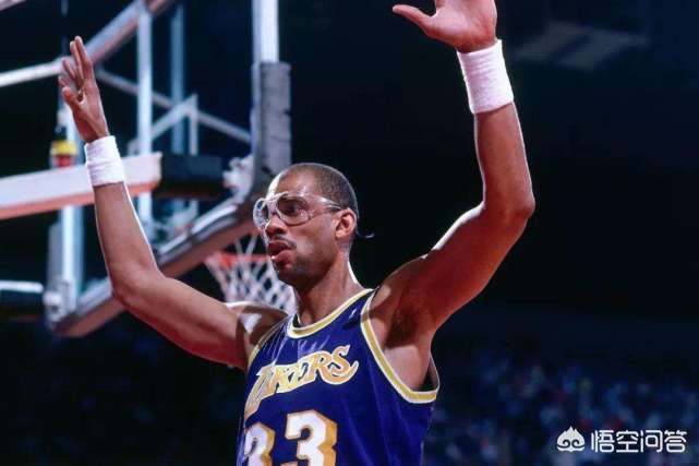 NBA季后赛单场30+分次数最多的前十球星都有谁? NBA季后赛单场30+分次数最多的前十球星都有谁?