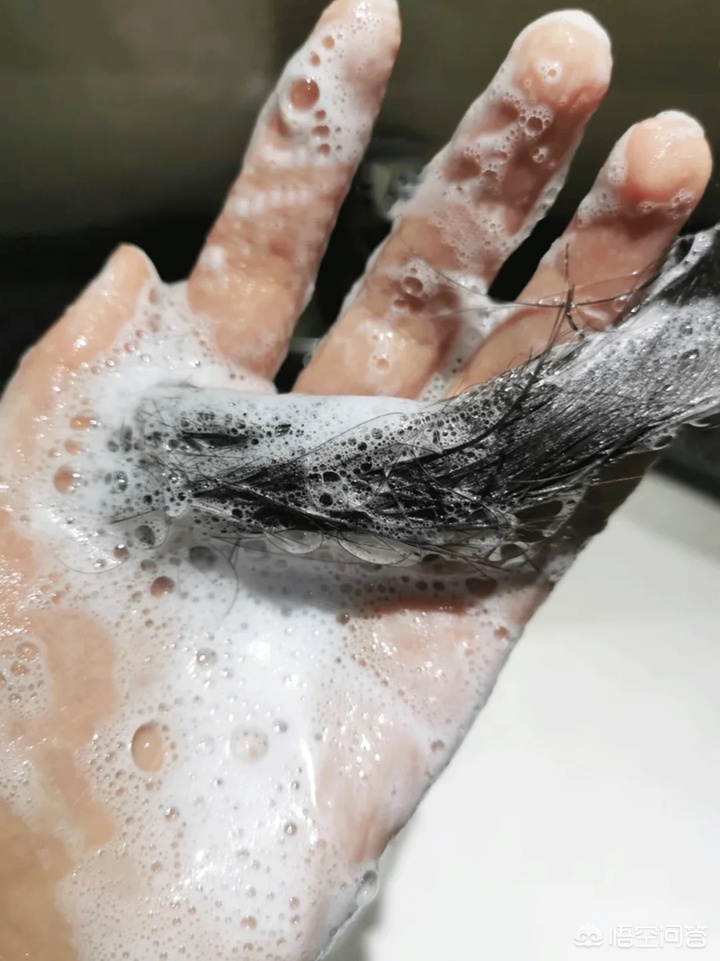 最好用的洗发水（洗发水什么牌子好用味道好闻？）