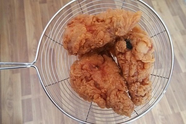 [KFC将公开炸鸡配方]肯德基的炸鸡腿用什么料腌制的？
