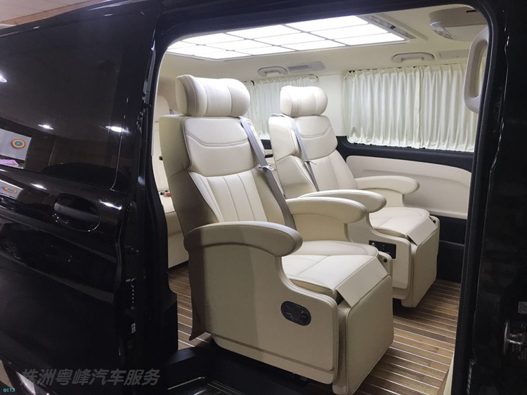 奔驰改装房车