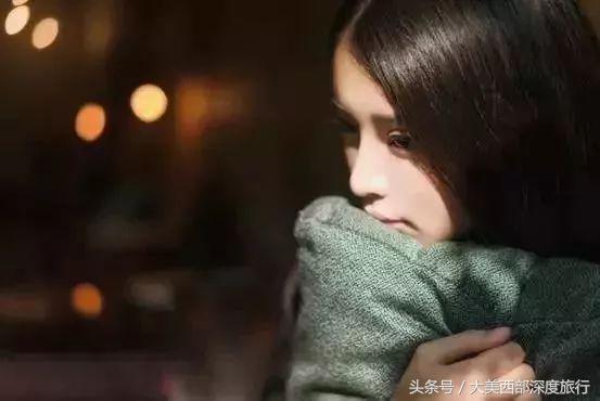 圆脸显瘦化妆技巧
